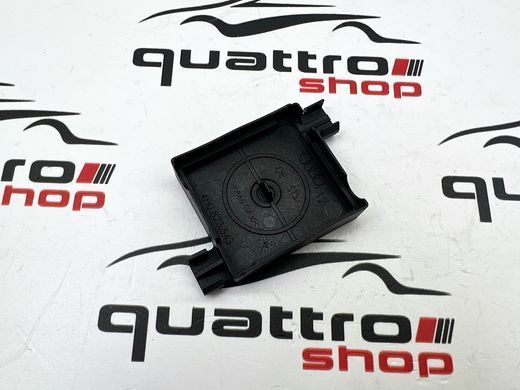 Кришка троса капота Audi A1 8X1/ A3 8V/ A4 B9/ A5 B9/ Q5 B9 80A/ Q7 4M/ Q8 4M/ VW Touareg 3 4H0823543, 4H0 823 543 фото